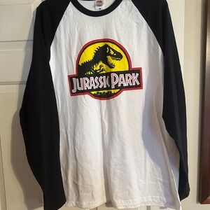 New without tag. Jurassic park 3/4 sleeve T. Extra large